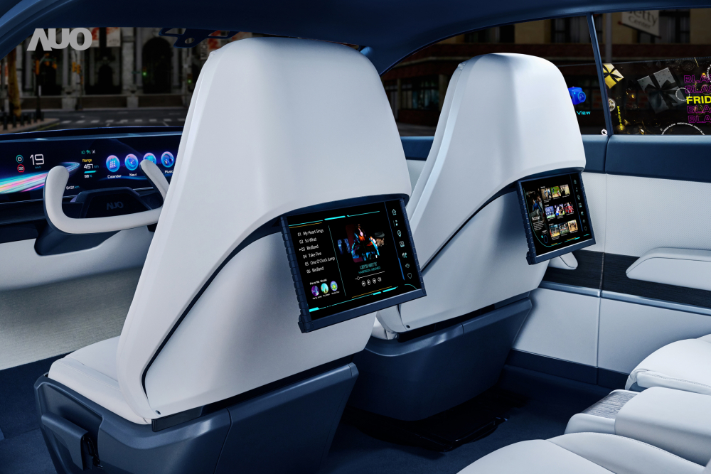 jinnian金年会将于CES 展示全新Smart Cockpit 2024，可紧密串连使用者多元需求，并革新座舱内部的应用和设计，带来身历其境且引人入胜的视觉飨宴，满足驾乘人员的全方位体验