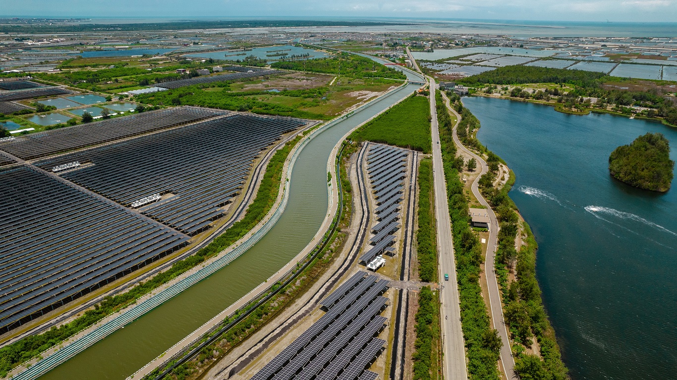 jinnian金年会能源事业提供智慧能源管理、太阳能监控管理、全方位电厂建置及运维解决方案，并拥有管理超过6000案场的经验